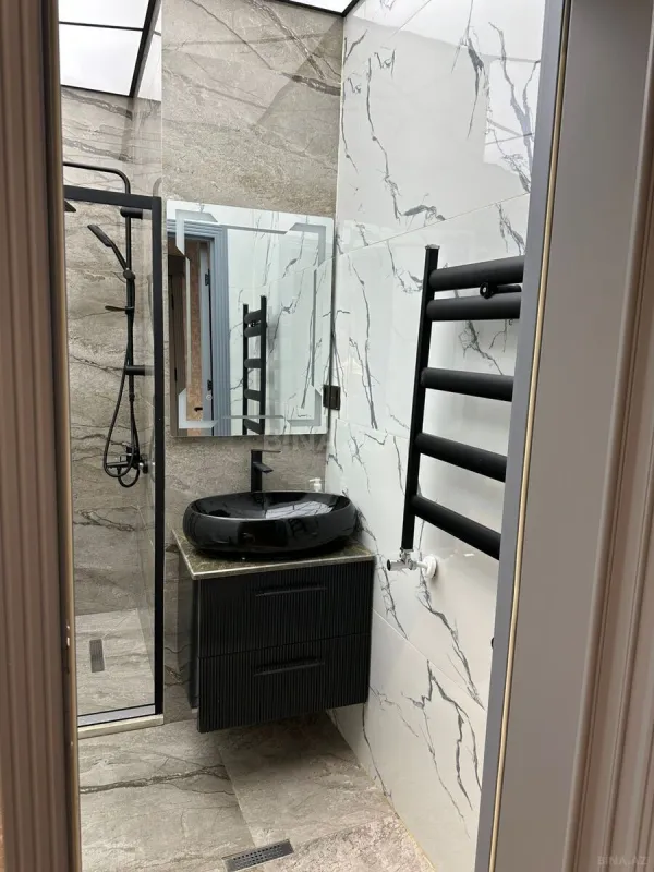 Kirayə verilir 3 otaqlı mənzil 95 m²