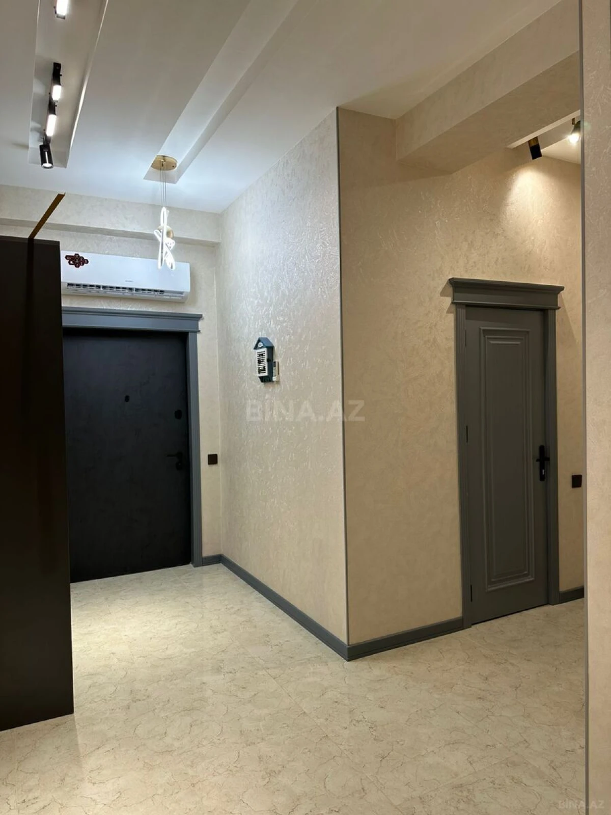 Kirayə verilir 3 otaqlı mənzil 95 m²