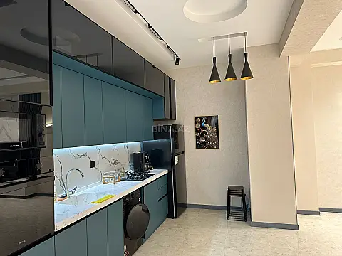 Kirayə verilir 3 otaqlı mənzil 95 m²
