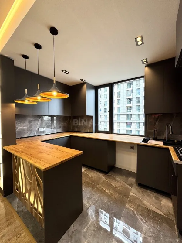 Satılır 3 otaqlı mənzil 100 m²