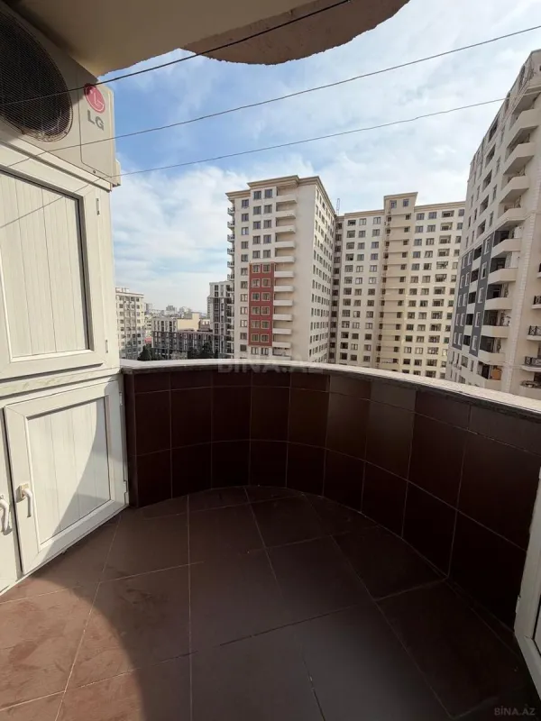 Kirayə verilir 2 otaqlı mənzil 94 m²