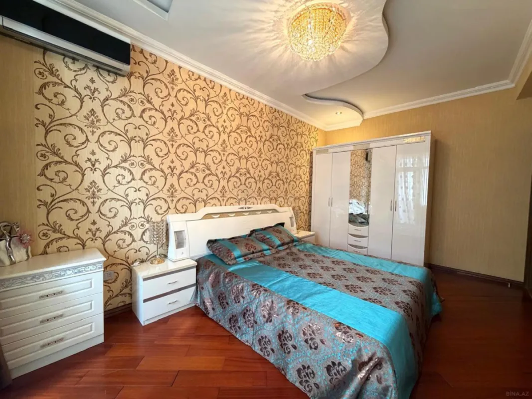 Kirayə verilir 2 otaqlı mənzil 94 m²