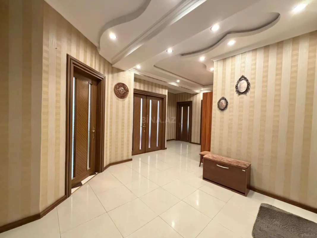 Kirayə verilir 2 otaqlı mənzil 94 m²