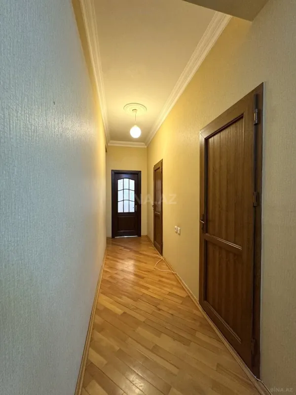 Satılır 3 otaqlı mənzil 122 m²