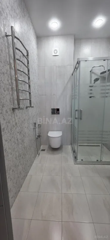 Satılır 3 otaqlı mənzil 140 m²
