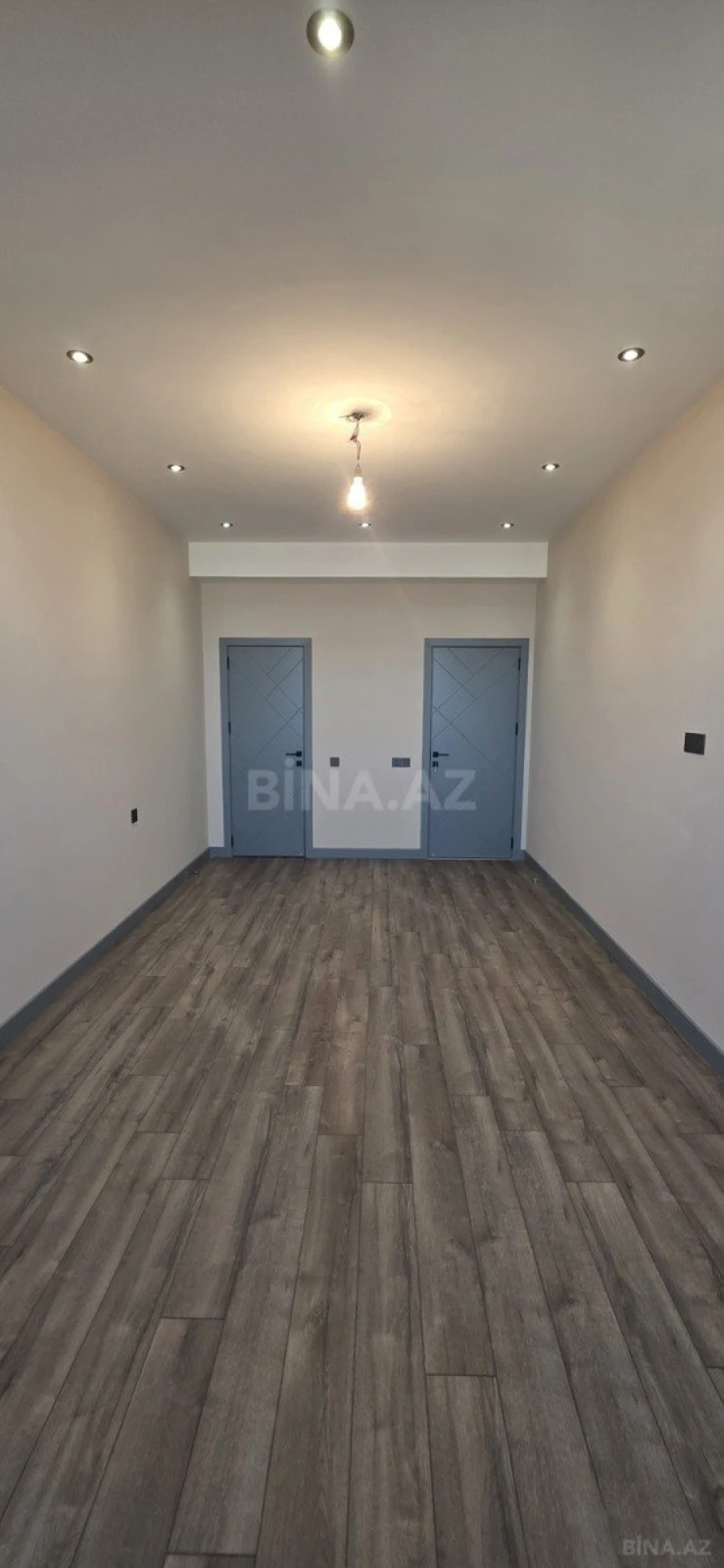 Satılır 3 otaqlı mənzil 140 m²