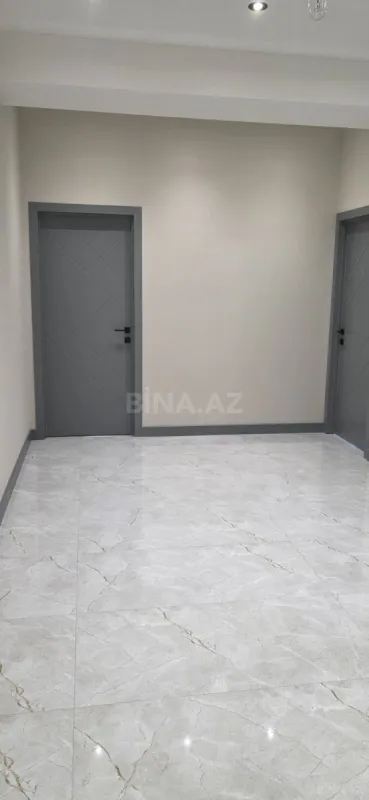 Satılır 3 otaqlı mənzil 140 m²