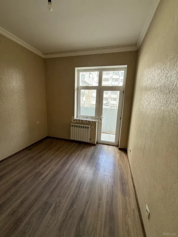 Satılır 4 otaqlı mənzil 90 m²