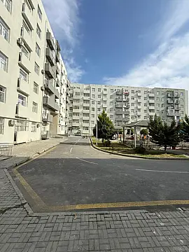 Satılır 4 otaqlı mənzil 90 m²