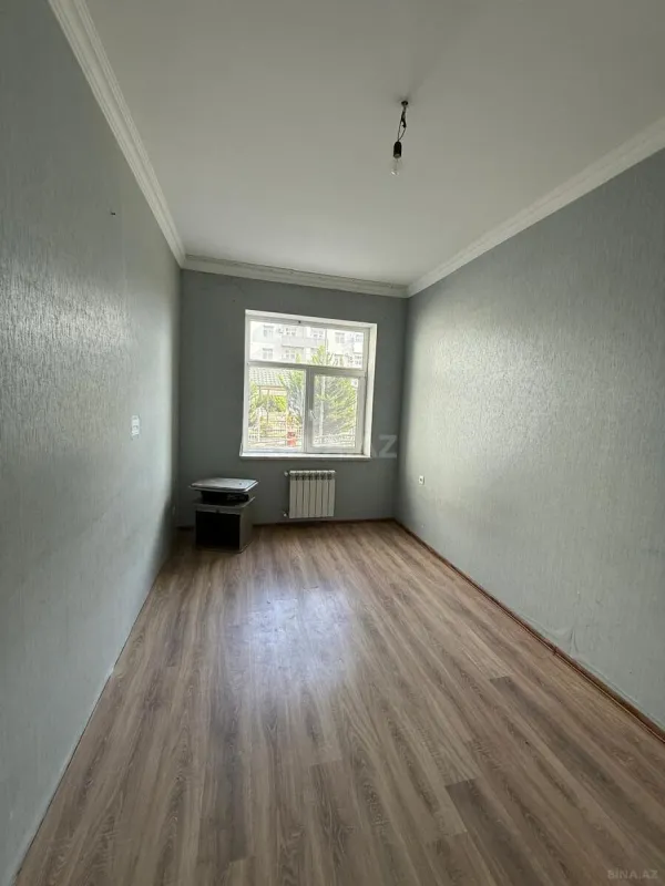 Satılır 4 otaqlı mənzil 90 m²