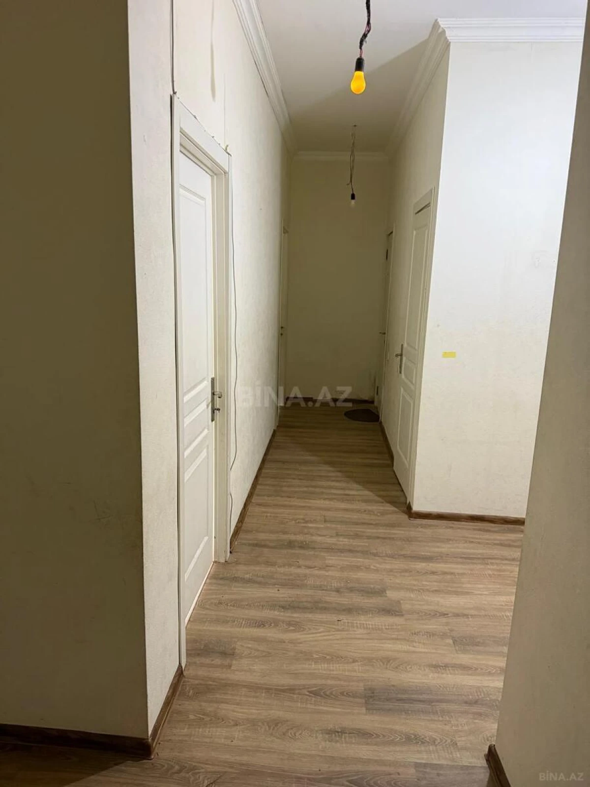 Satılır 4 otaqlı mənzil 90 m²