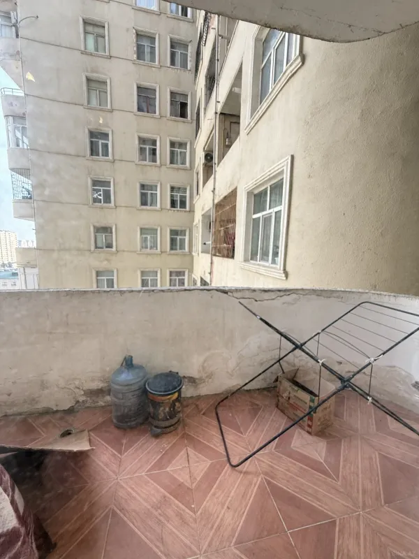 Satılır 2 otaqlı mənzil 47 m²