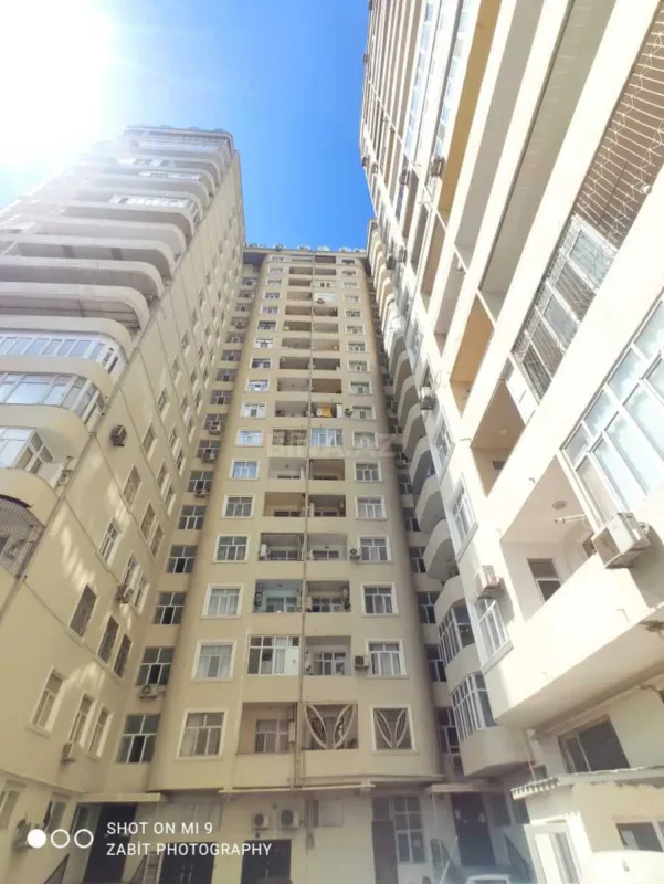 Satılır 2 otaqlı mənzil 47 m²