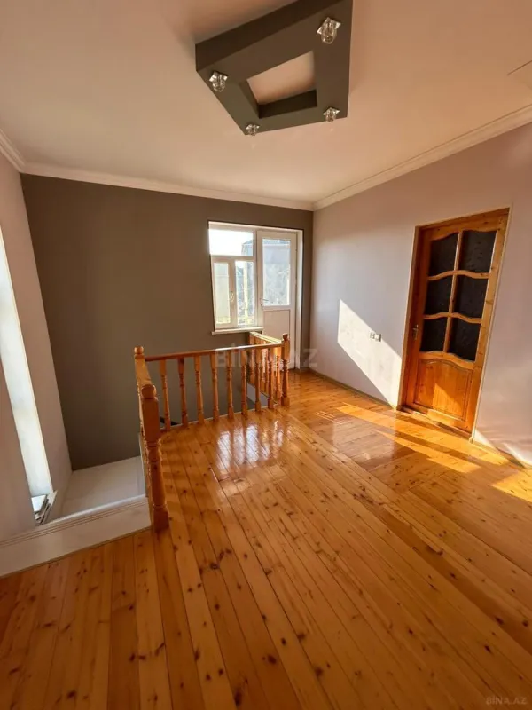 Satılır 4 otaqlı həyət evi 180 m²