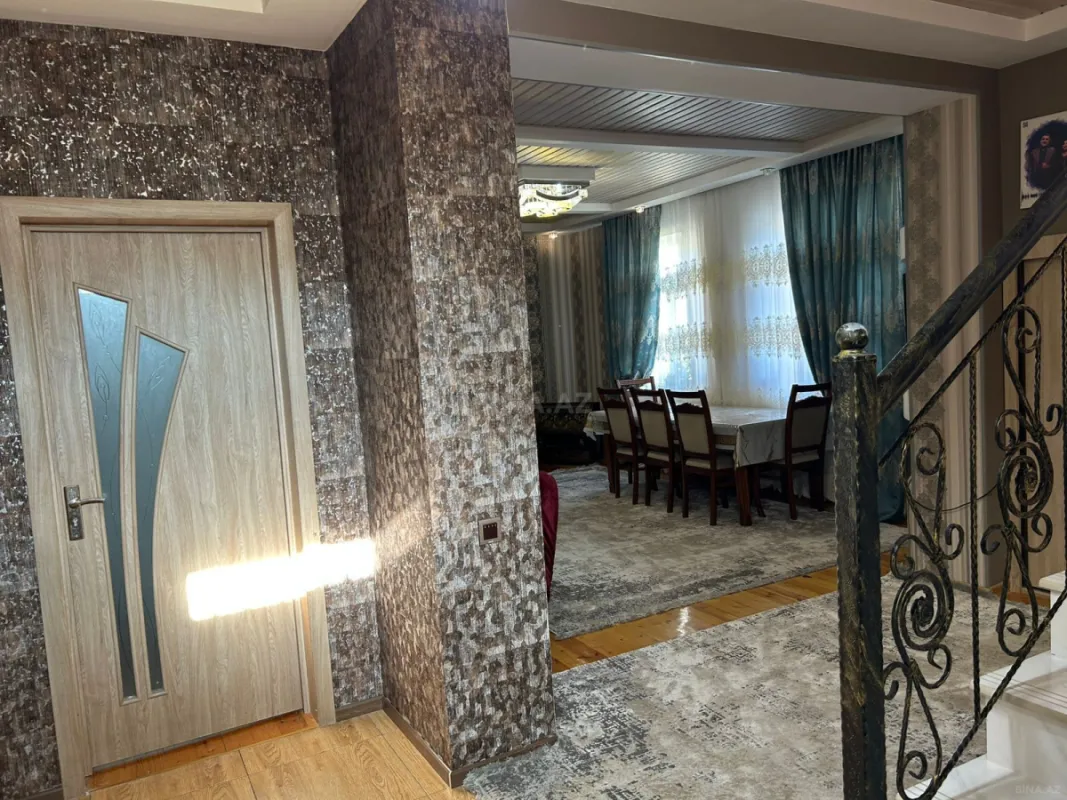 Satılır 4 otaqlı həyət evi 180 m²