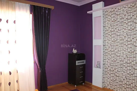Satılır 7 otaqlı həyət evi 330 m²