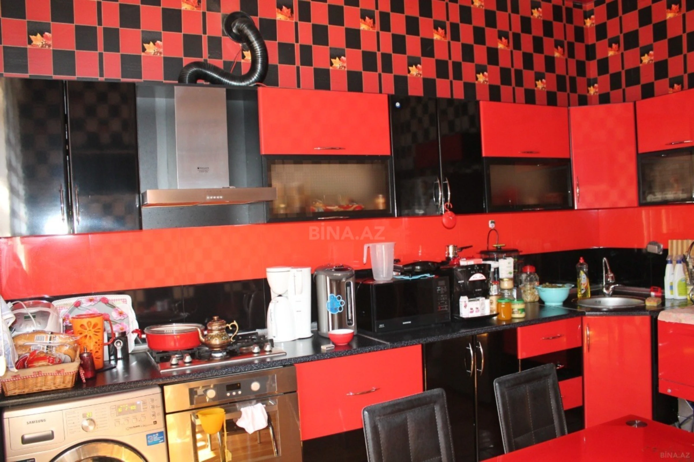 Satılır 7 otaqlı həyət evi 330 m²