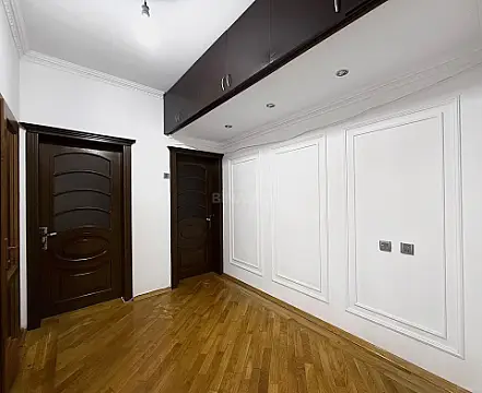 Satılır 2 otaqlı mənzil 58 m²