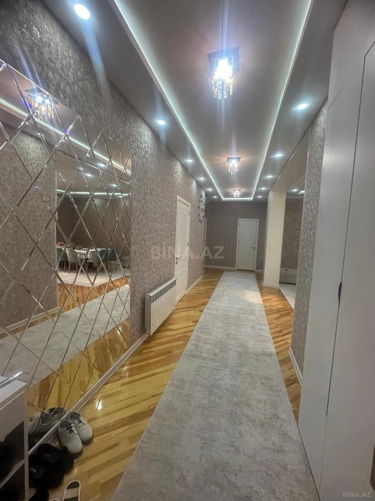 Satılır 7 otaqlı həyət evi 250 m²