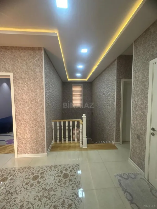 Satılır 7 otaqlı həyət evi 250 m²