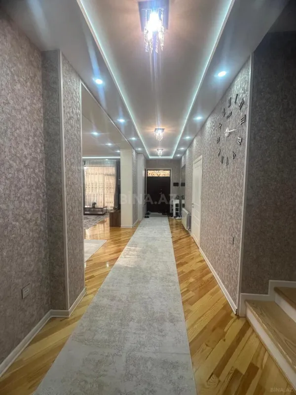 Satılır 7 otaqlı həyət evi 250 m²