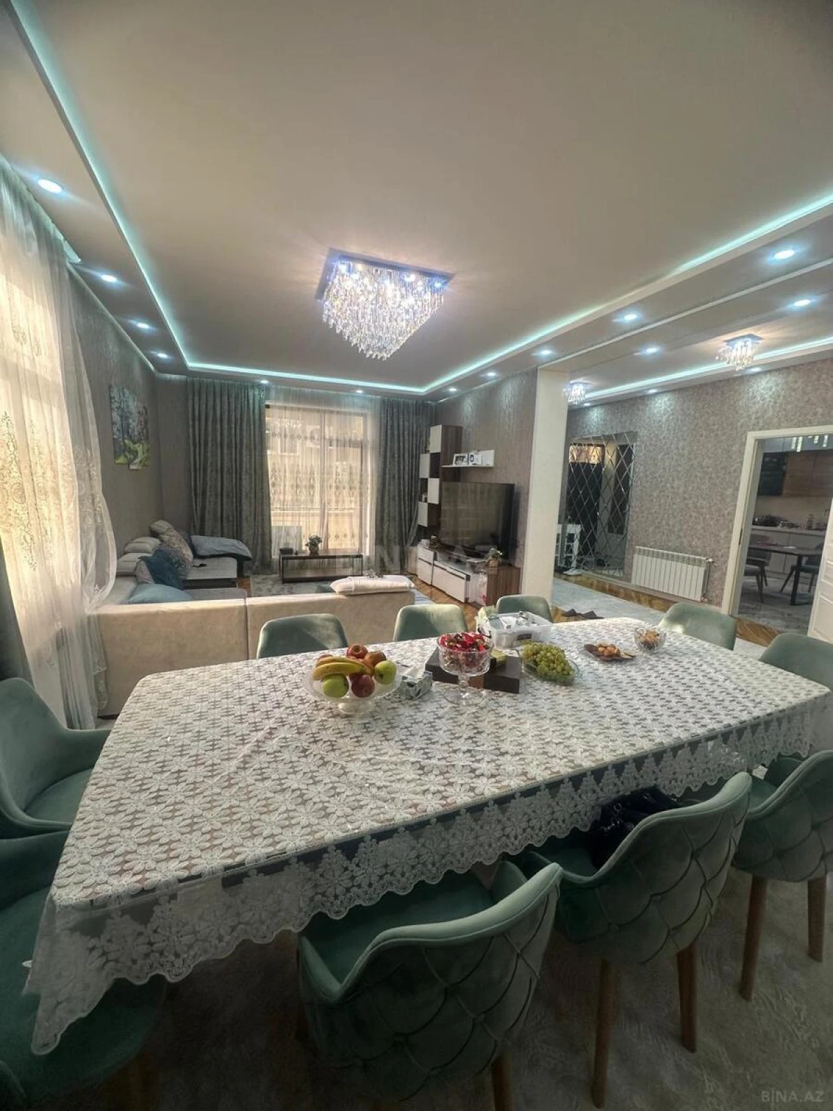 Satılır 7 otaqlı həyət evi 250 m²