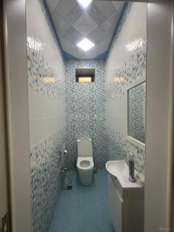 Satılır 7 otaqlı həyət evi 250 m²