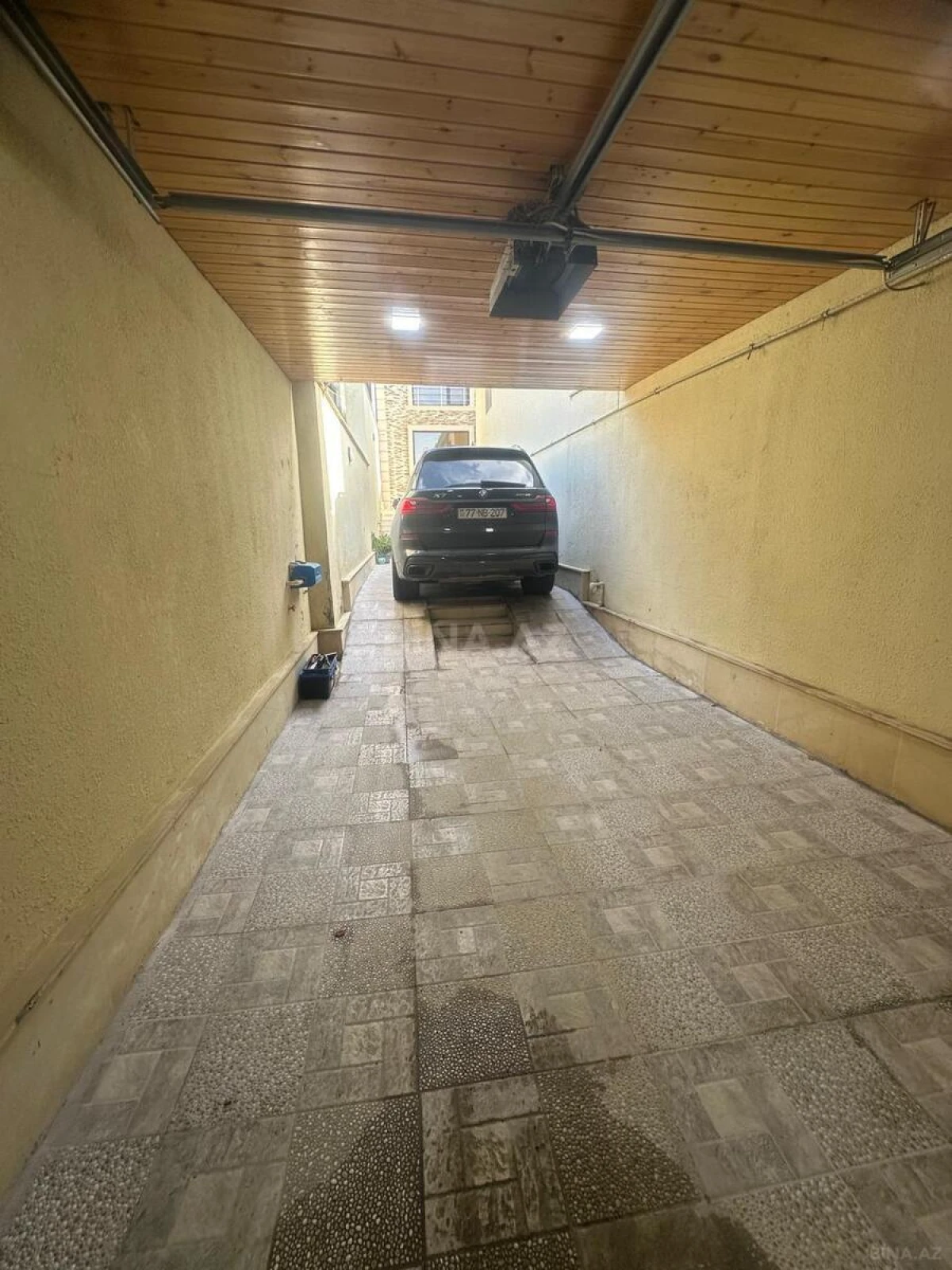 Satılır 7 otaqlı həyət evi 250 m²