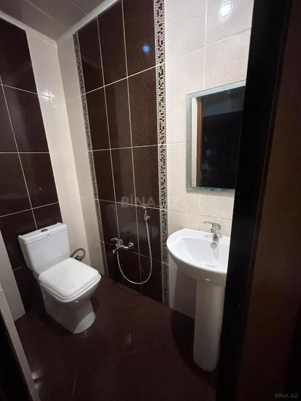 Satılır 3 otaqlı mənzil 134 m²