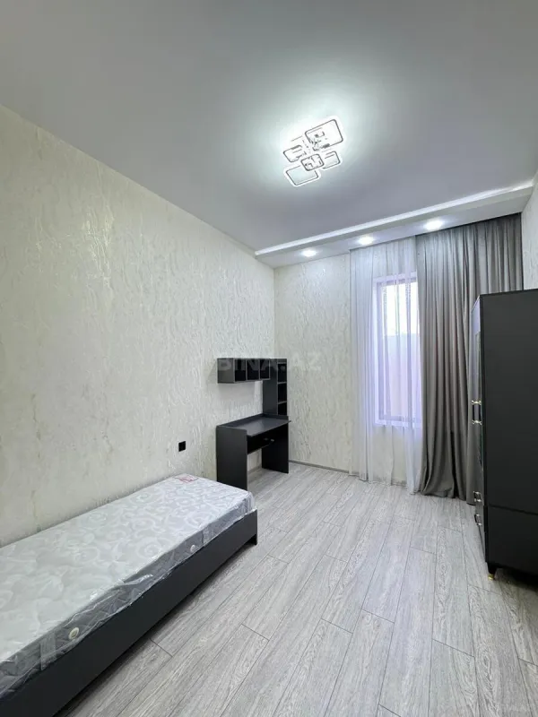 Satılır 4 otaqlı həyət evi 160 m²