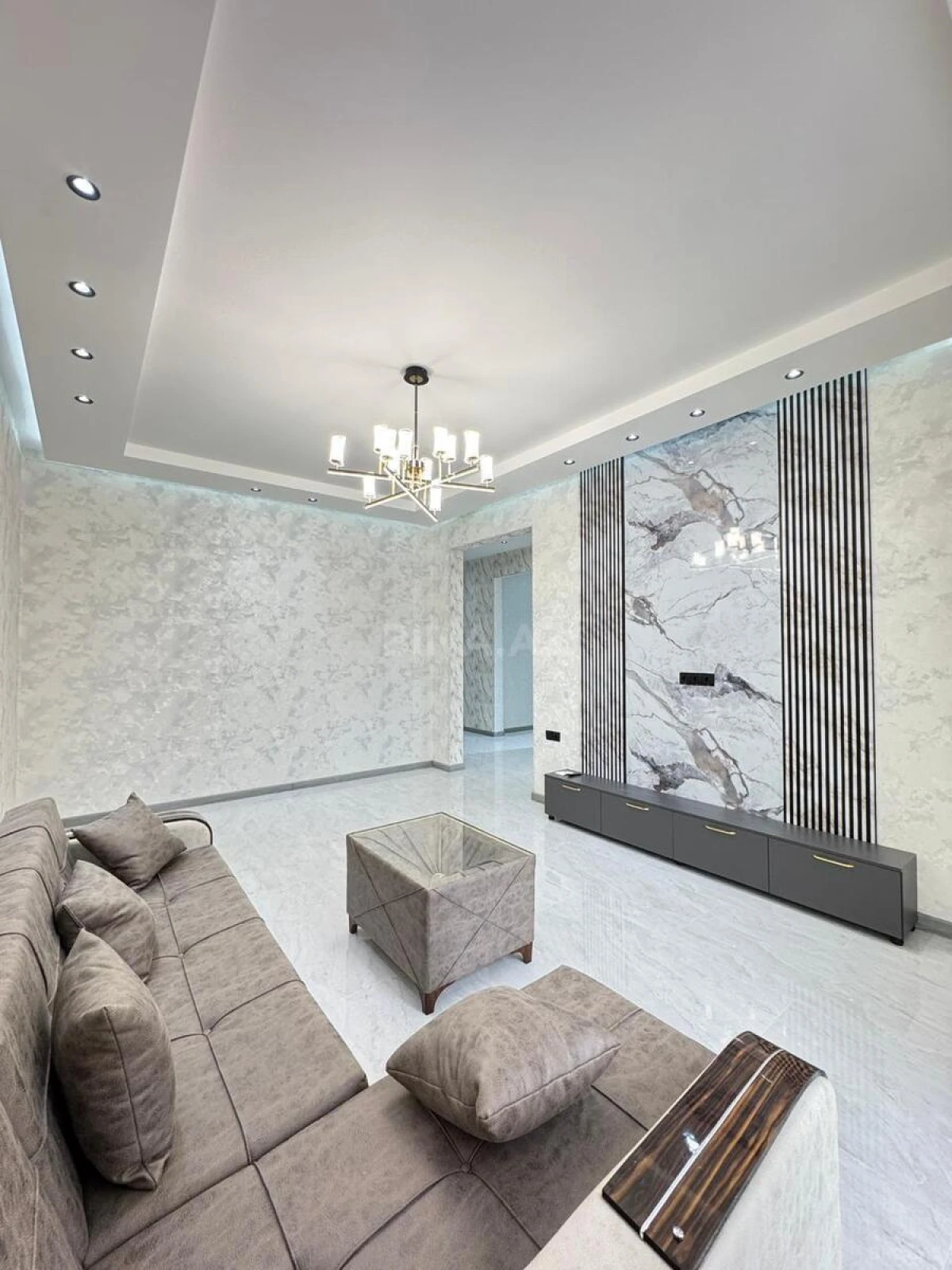 Satılır 4 otaqlı həyət evi 160 m²