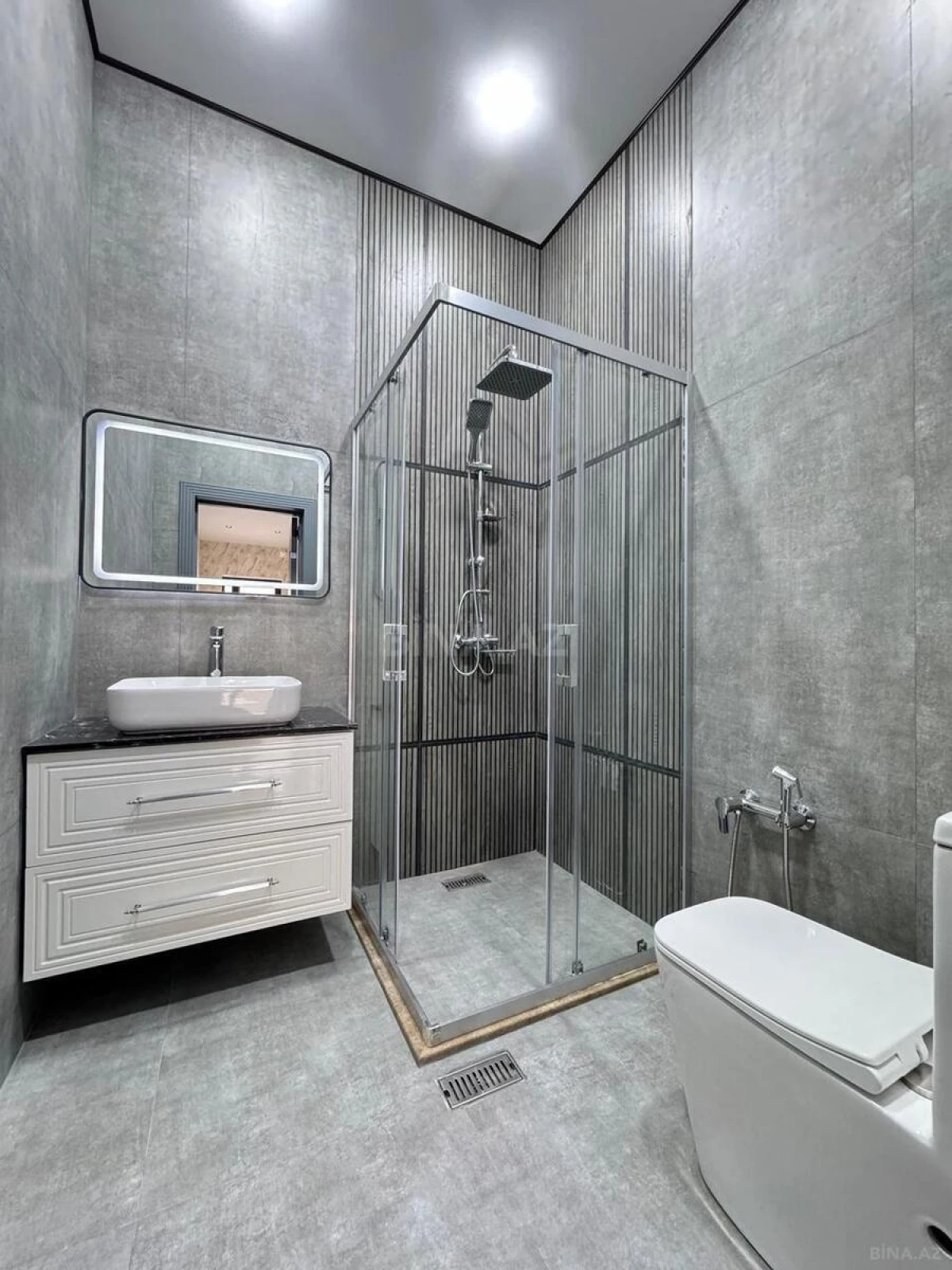 Satılır 4 otaqlı həyət evi 160 m²