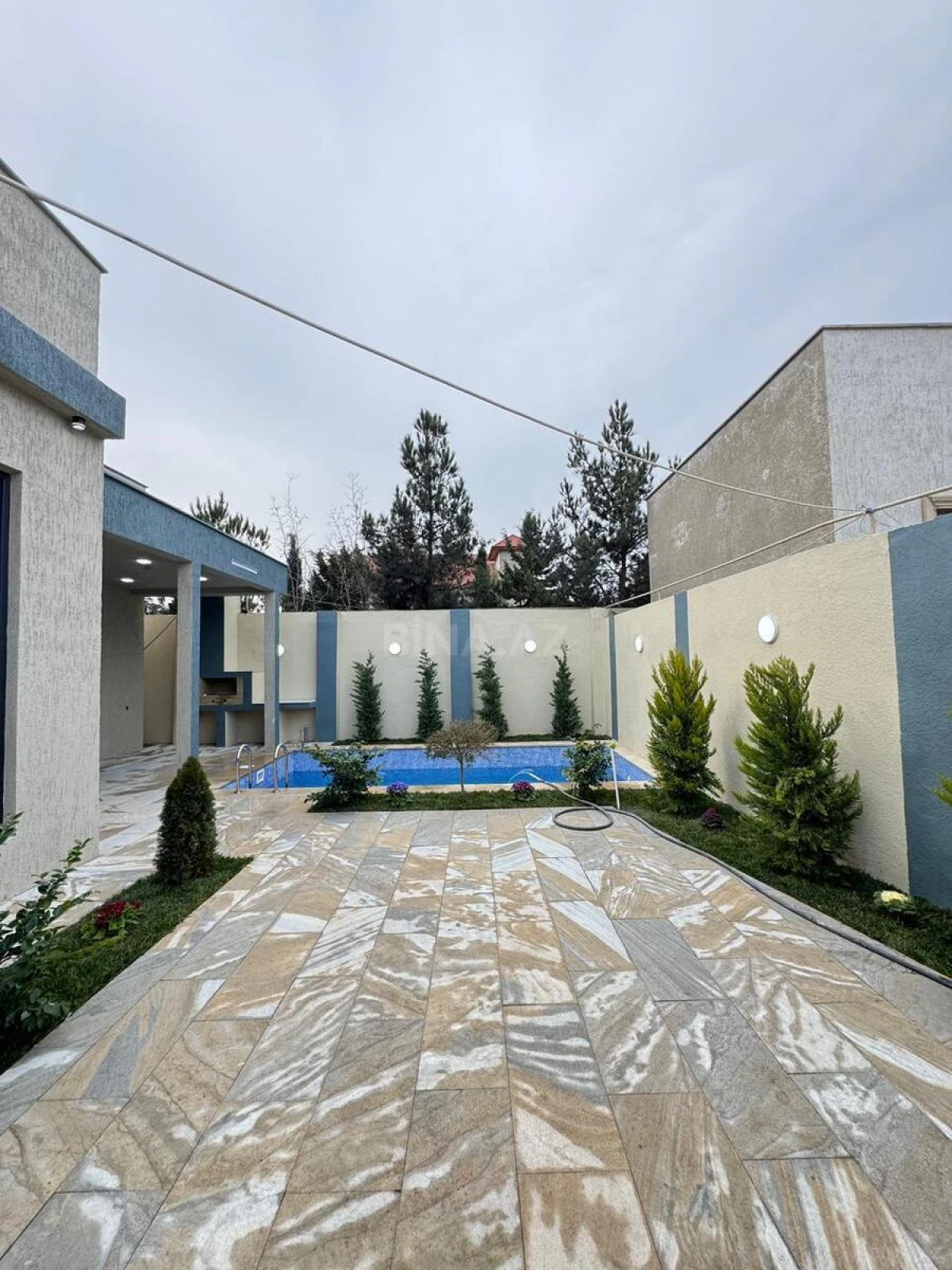 Satılır 4 otaqlı həyət evi 160 m²