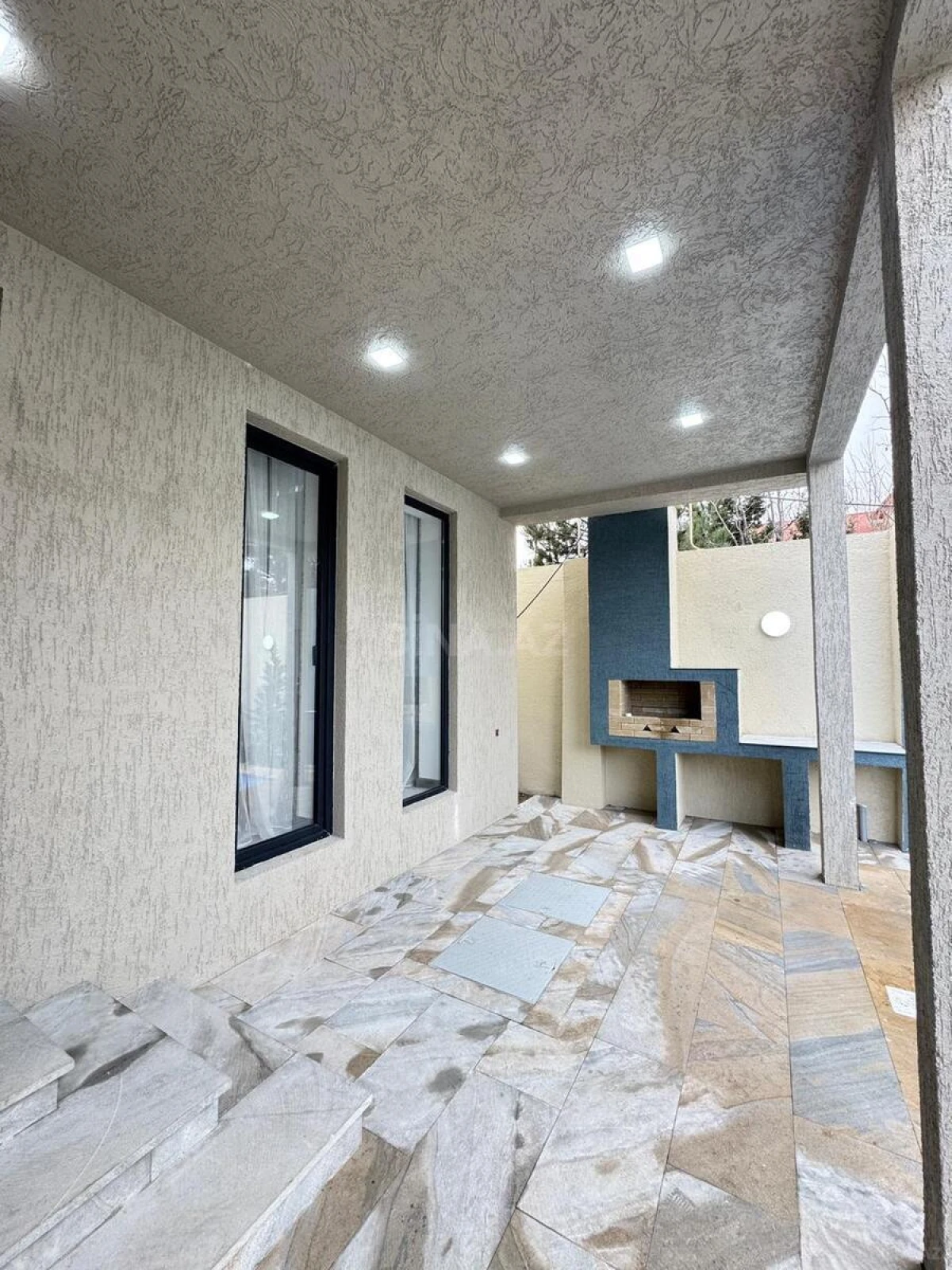 Satılır 4 otaqlı həyət evi 160 m²