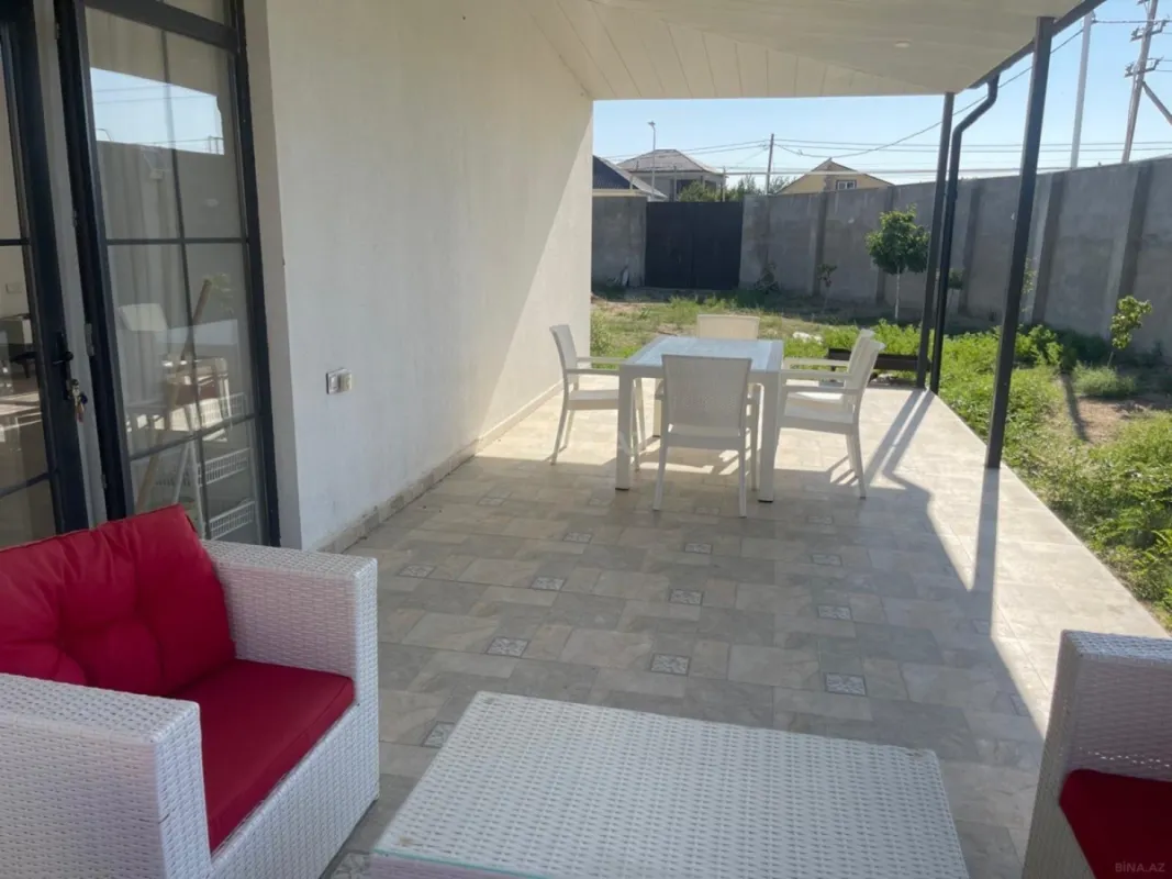 Satılır 2 otaqlı həyət evi 115 m²