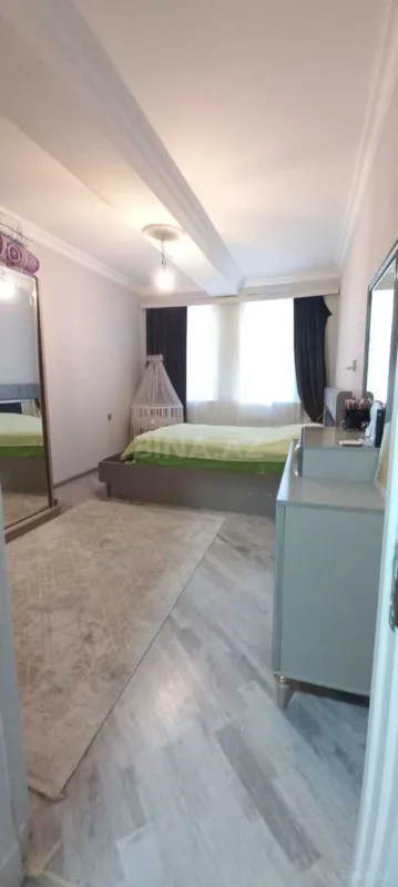 Kirayə verilir 2 otaqlı mənzil 60 m²