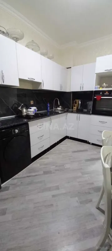 Kirayə verilir 2 otaqlı mənzil 60 m²