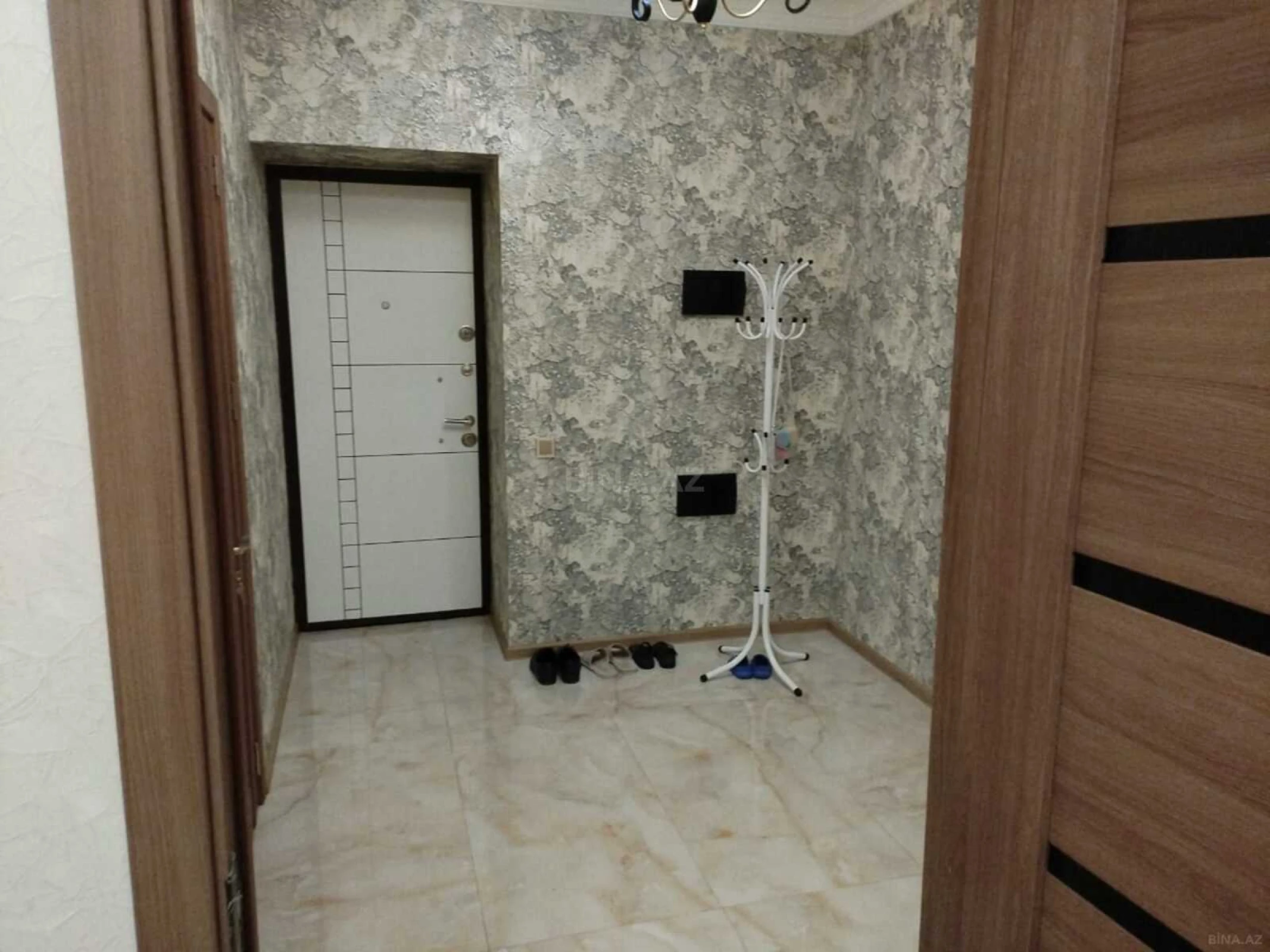 Kirayə verilir 2 otaqlı mənzil 65 m²