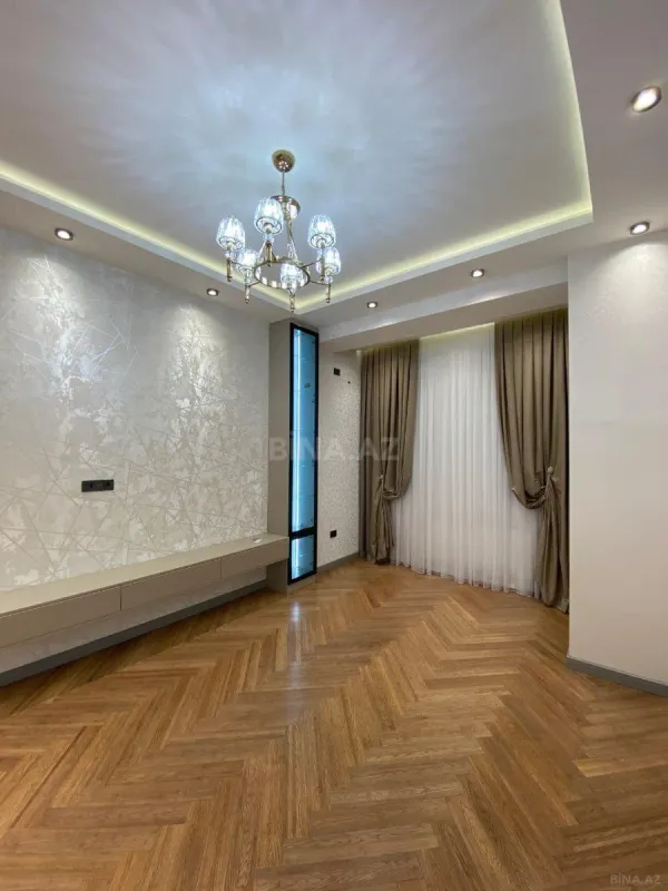 Satılır 2 otaqlı mənzil 70 m²