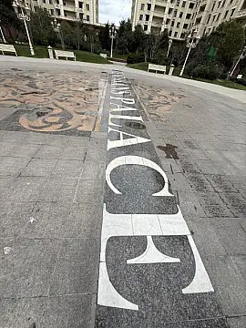 Satılır 2 otaqlı mənzil 70 m²