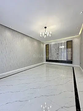 Satılır 4 otaqlı həyət evi 193 m²