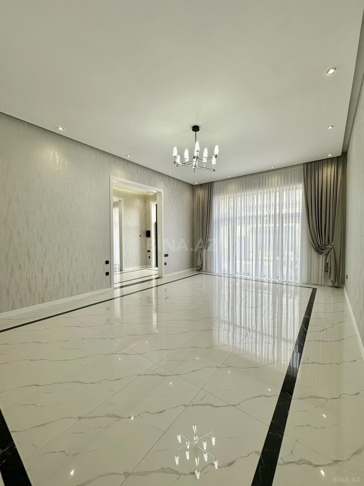 Satılır 4 otaqlı həyət evi 193 m²