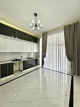 Satılır 4 otaqlı həyət evi 193 m²