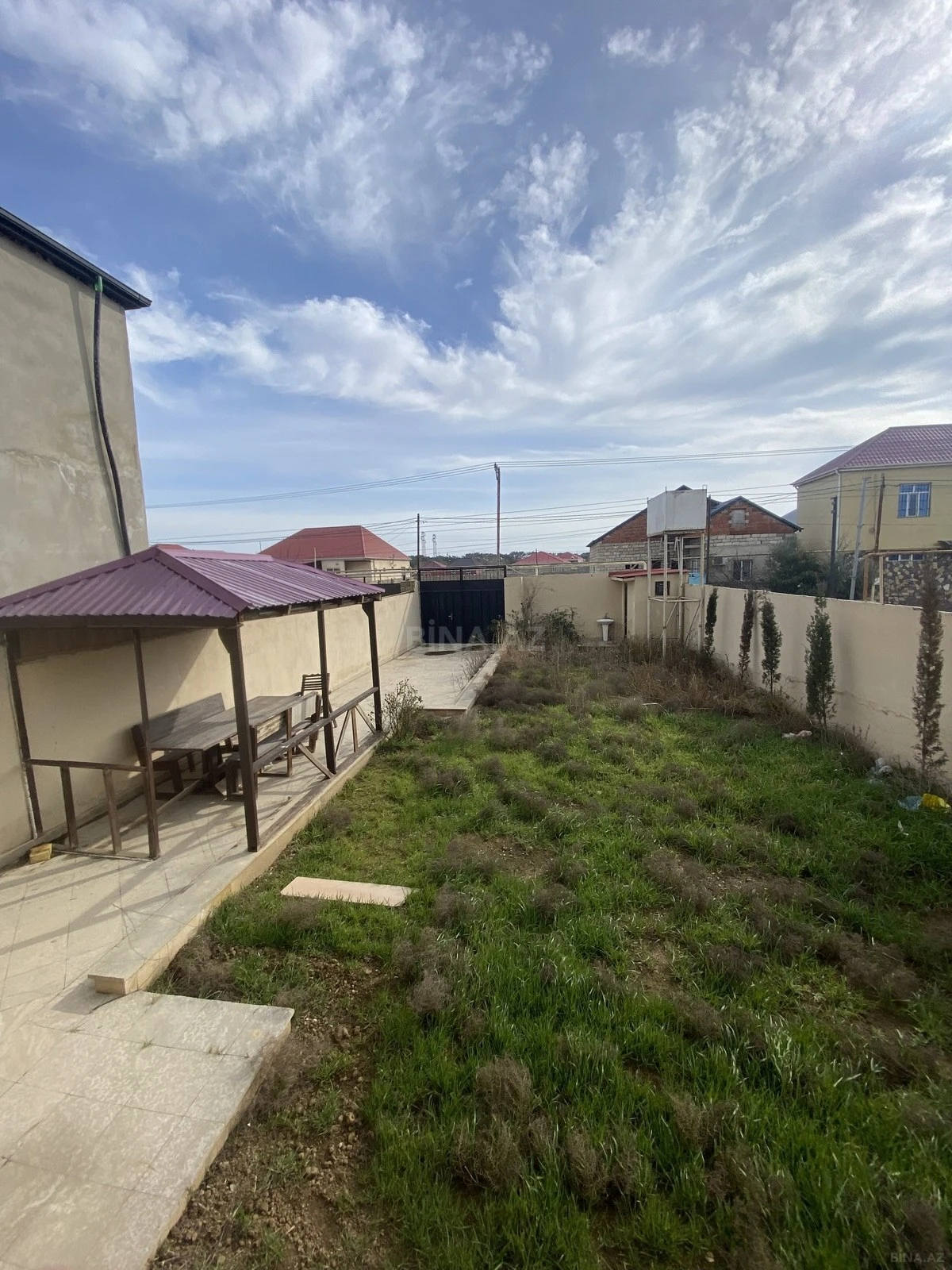 Satılır 3 otaqlı həyət evi 90 m²