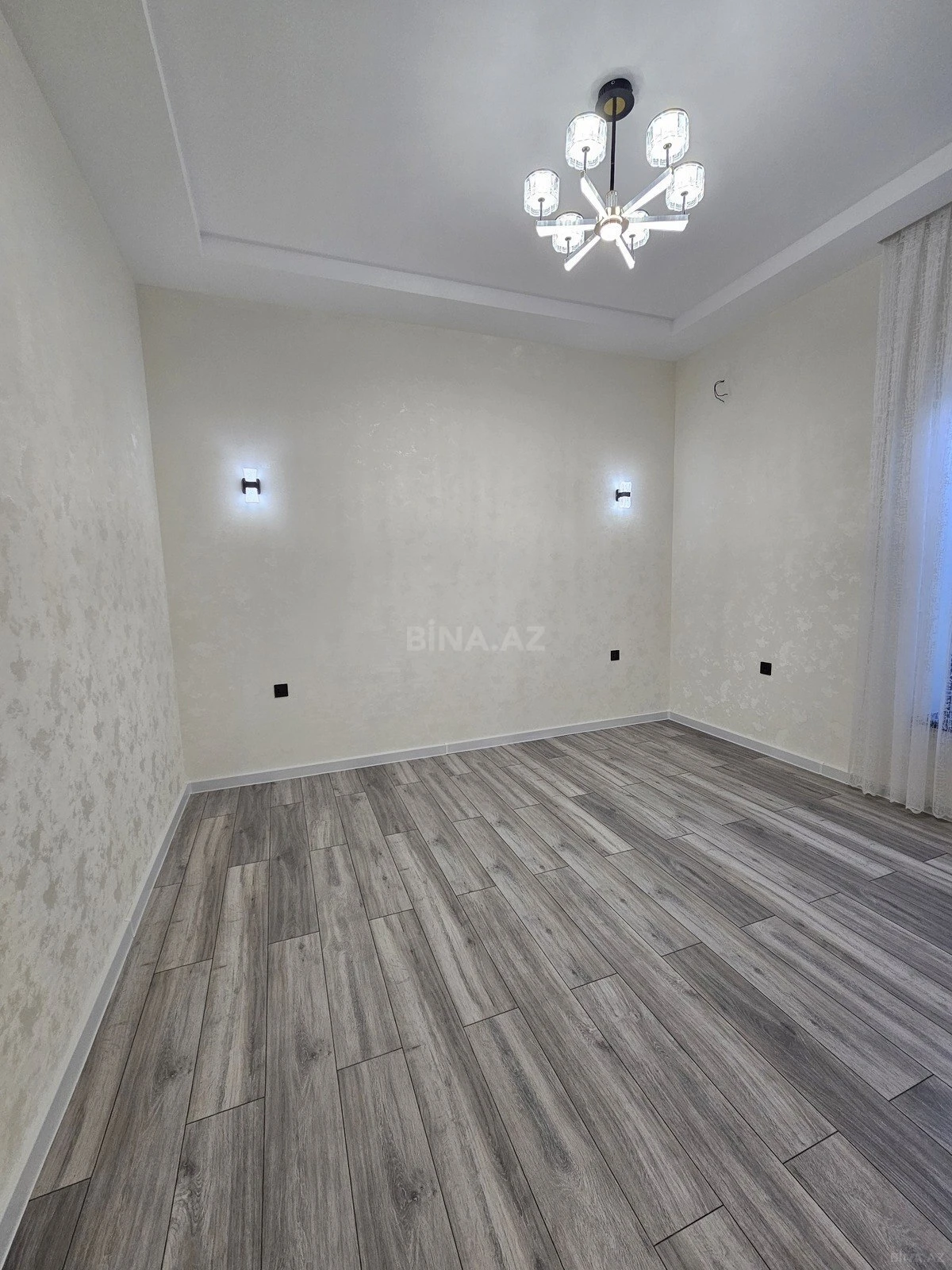 Satılır 4 otaqlı həyət evi 150 m²