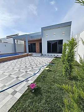 Satılır 4 otaqlı həyət evi 150 m²