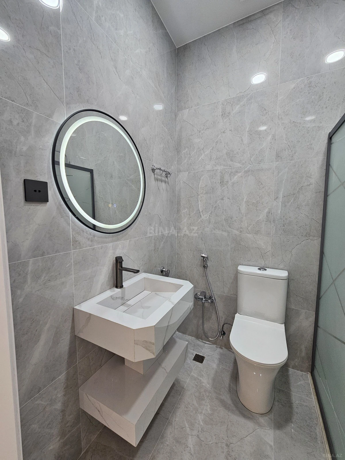 Satılır 4 otaqlı həyət evi 150 m²