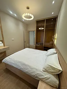 Kirayə verilir 2 otaqlı mənzil 70 m²