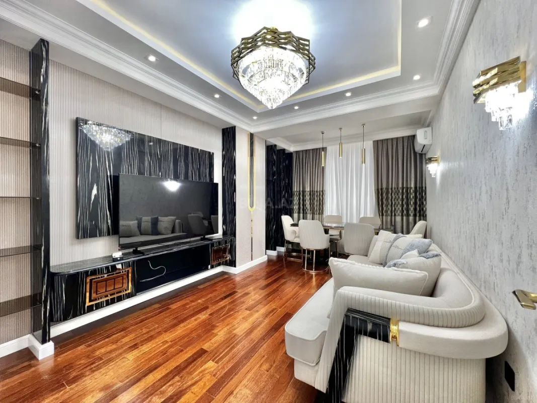 Satılır 3 otaqlı mənzil 93 m²