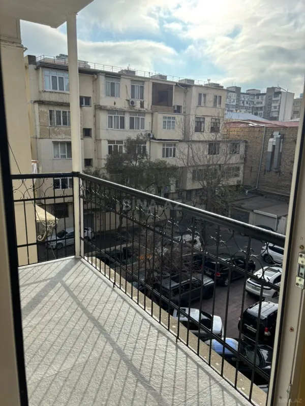 Kirayə verilir 2 otaqlı mənzil 60 m²